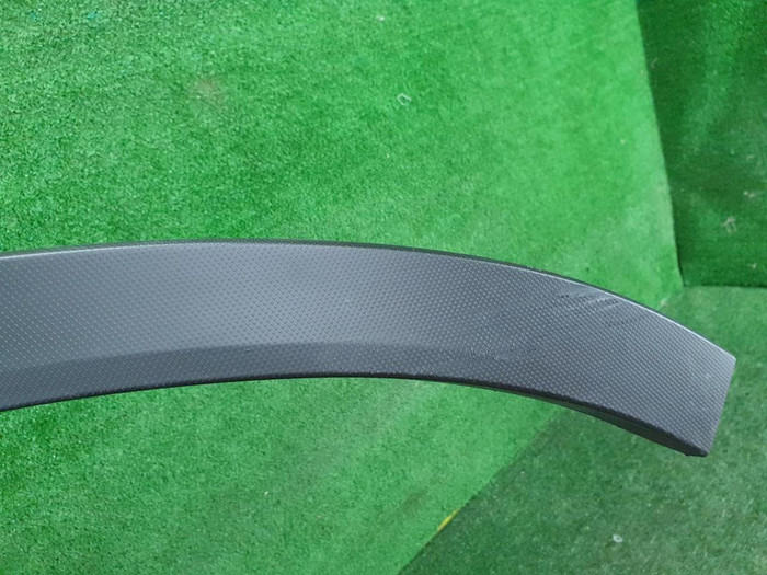 Расширитель передний правый Subaru Forester 5 SK (2018-н.в.)