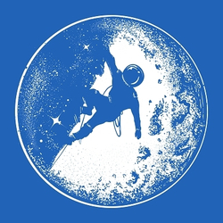 0240 принт Космонавт на Луне белый на синей футболке