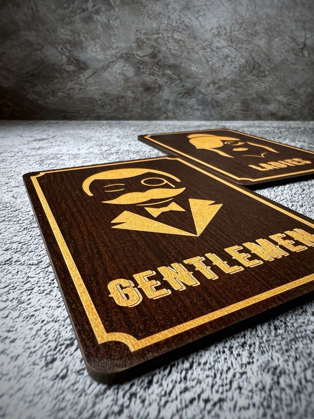 Табличка на дверь информационная