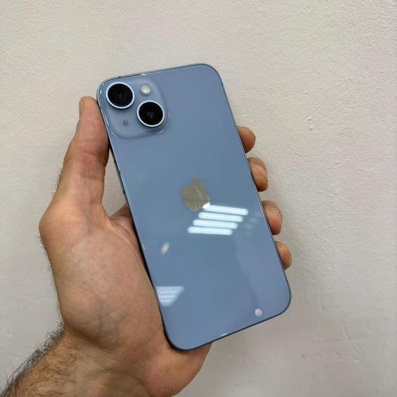 Apple iPhone 14 256gb АКБ 90% (коробка, кабель)