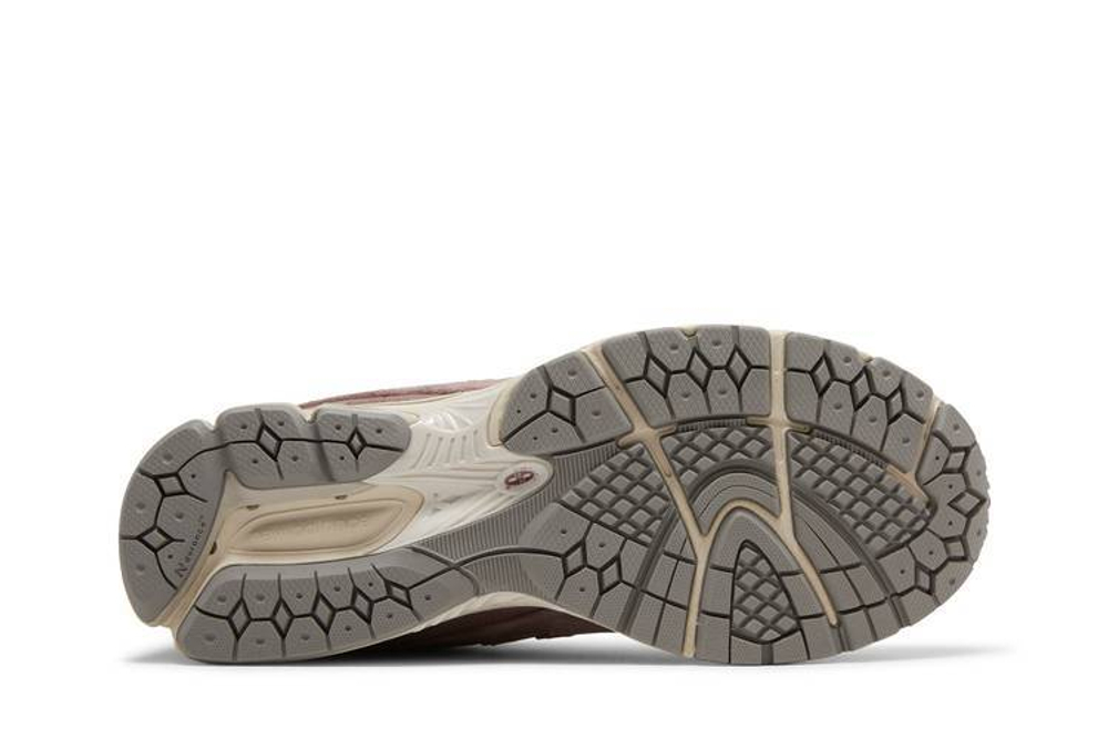 Кроссовки New Balance Nb 2002R