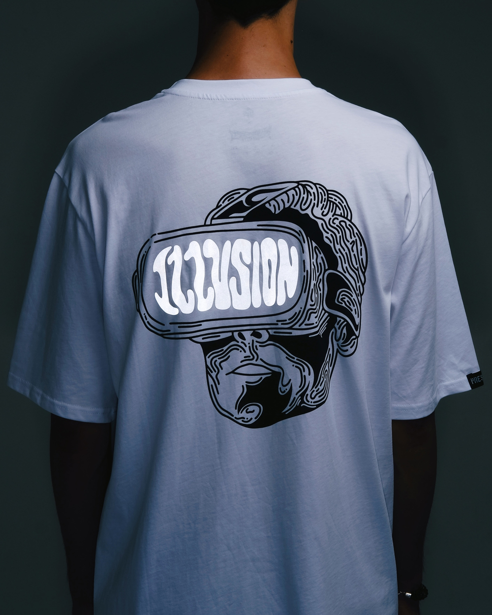 Футболка "Illusion"