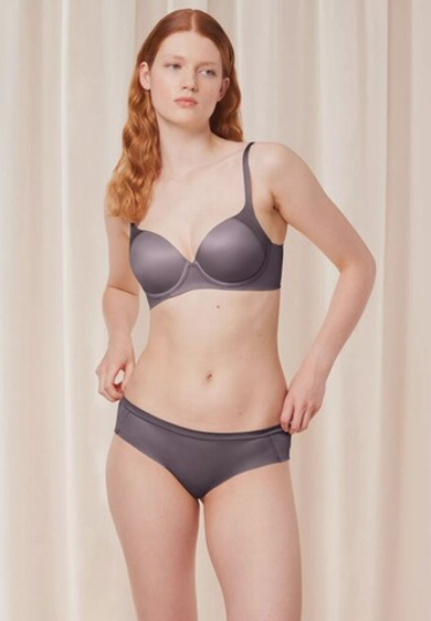 Трусы женские Triumph Body Make-up Soft Touch Hipster EX акция