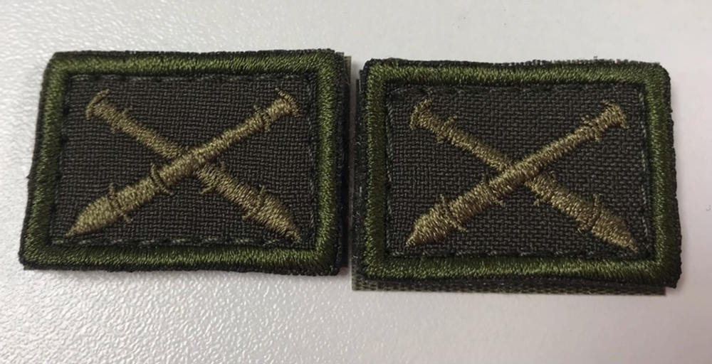 Вышивка шевронов, логотипов.