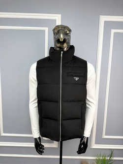 Безрукавка Prada