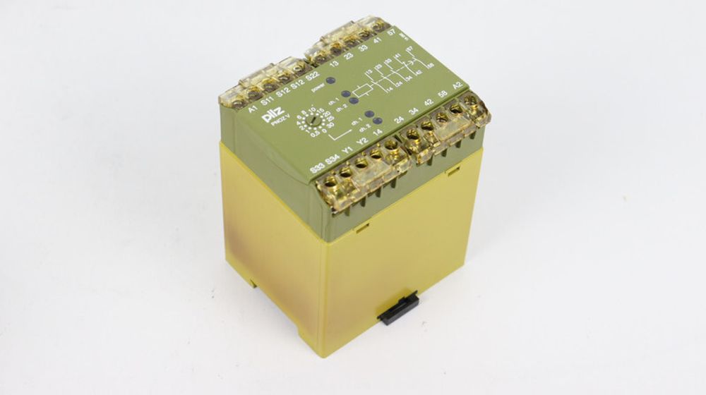 Pilz PNOZ V 30S 3S 1SZ/1Ö