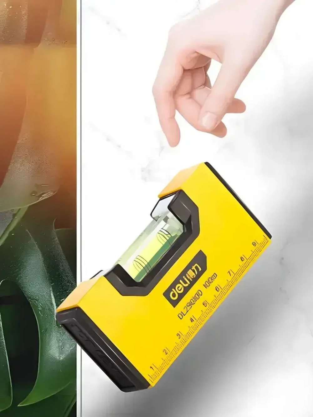 Уровень строительный магнитный, мини карманный. Пузырьковый. 100 мм