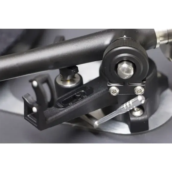 Rega Planar 6 (Ania Pro) Black