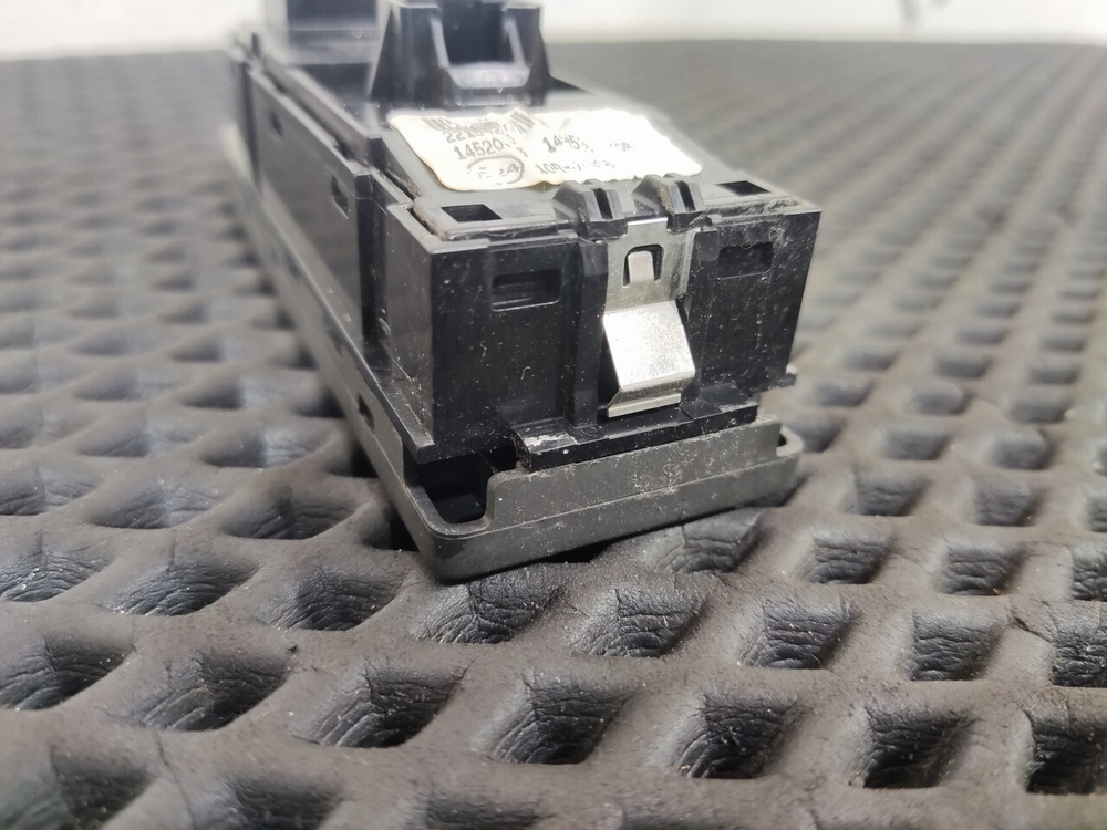 Блок управления стеклоподъемником