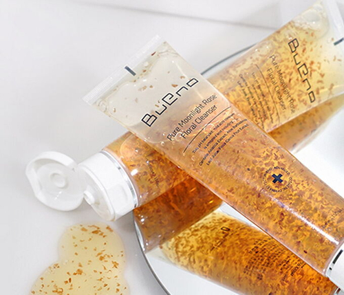 Цветочный гель для умывания с лепестками роз Bueno Pure Moonlight Rose Floral Cleanser, 150мл