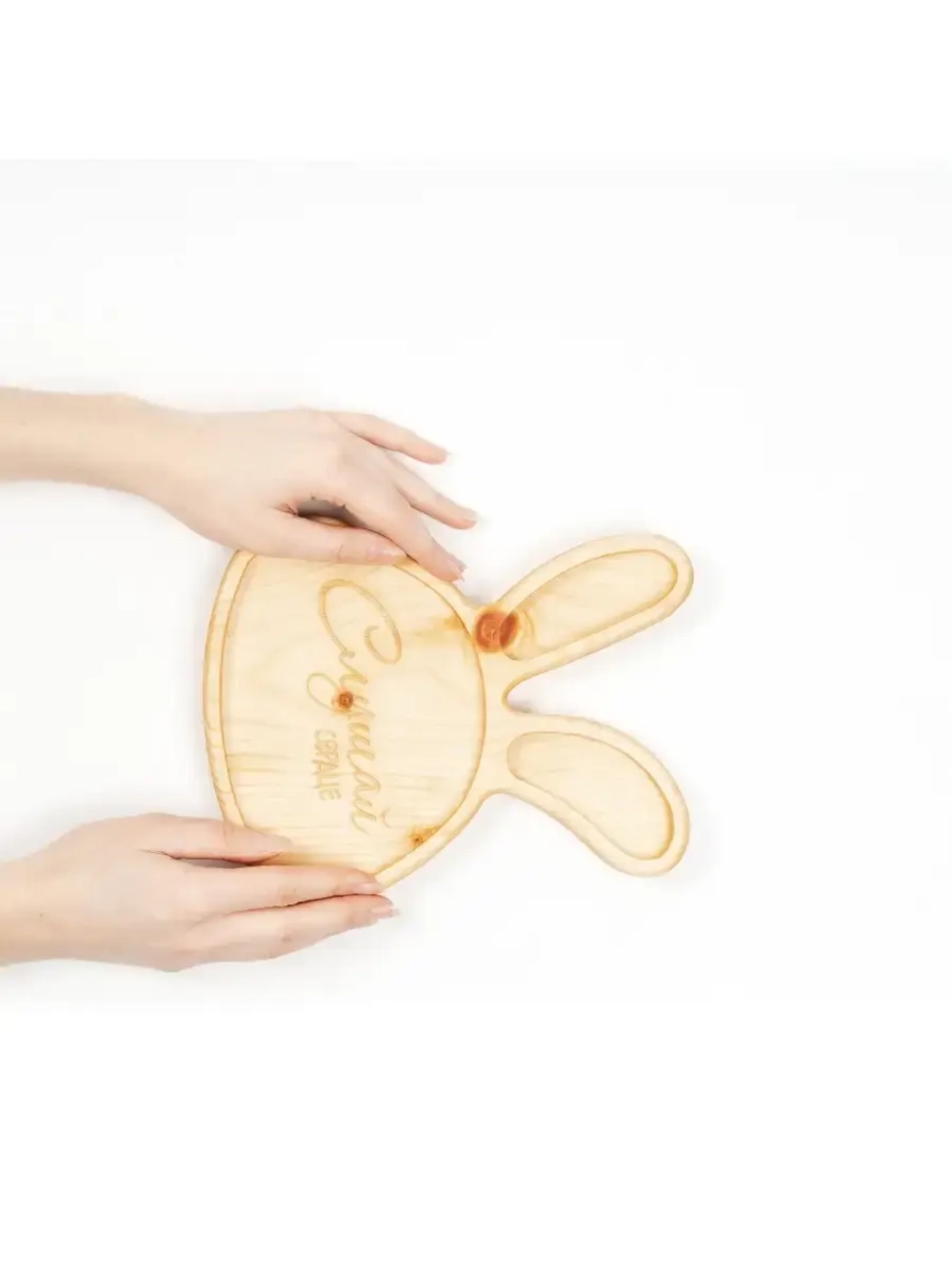 Менажница с гравировкой из кедра