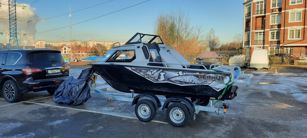 Алюминиевая лодка Berkut M HT