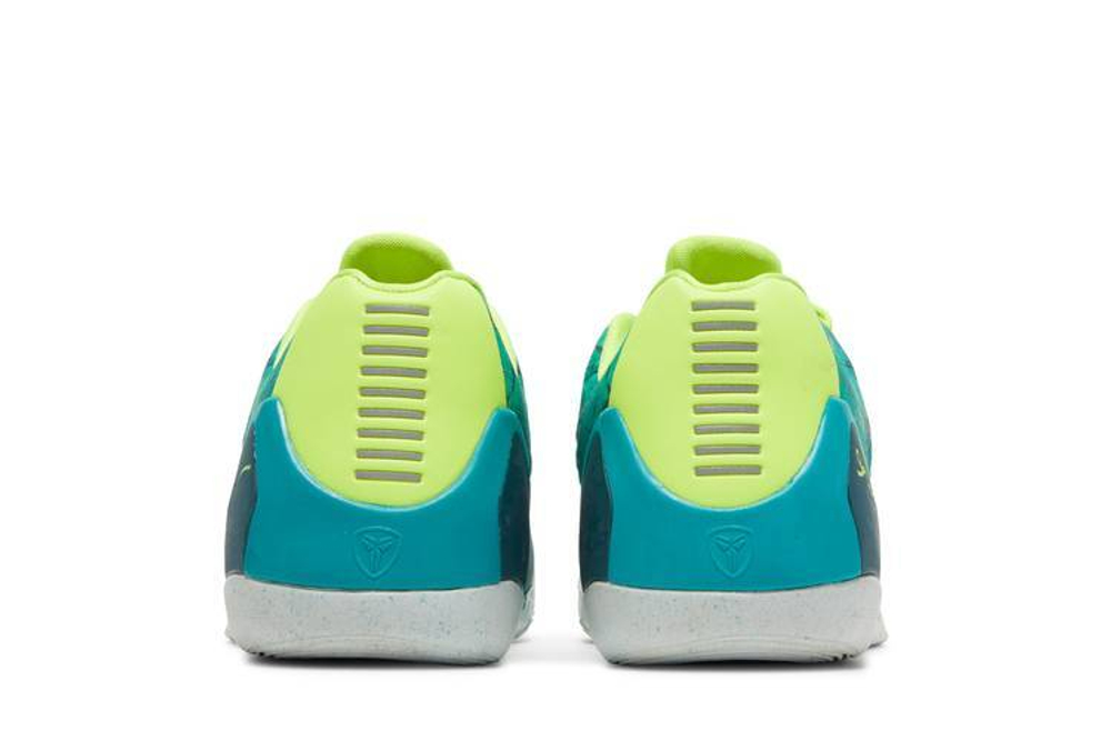 Кроссовки Nike Kobe 9 Em Low Easter 9
