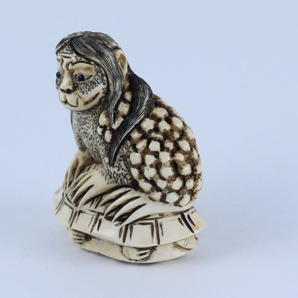 Нэцкэ Каппа на черепахе (мамонт)