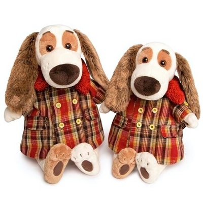 Бартоломей в пальто в клетку 27см.