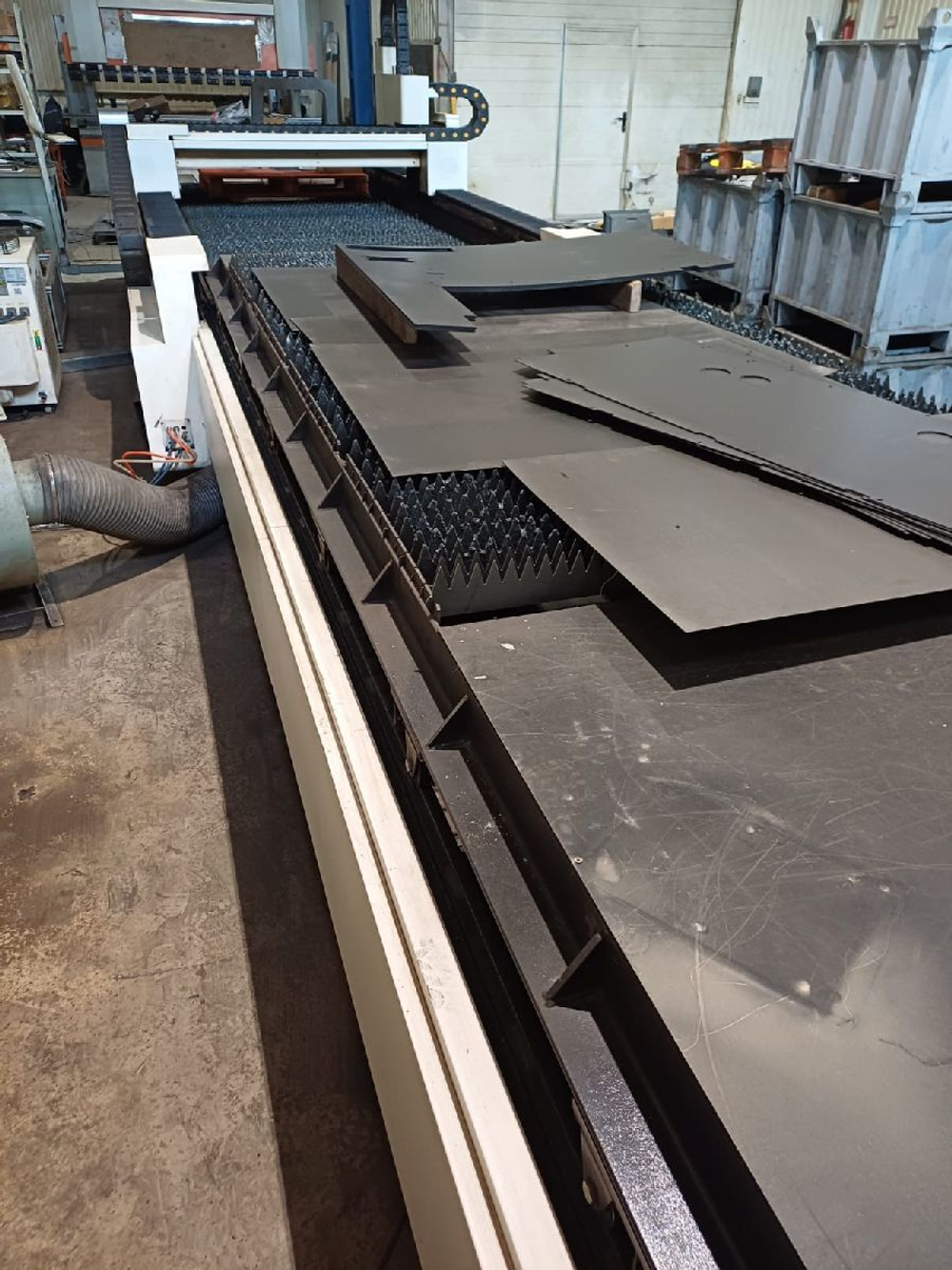 Лазерный станок Bodor 1.5 кВт (Б/У)