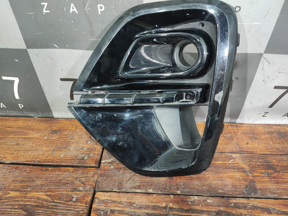 Накладка ПТФ левая Kia Sportage 4 18-22 Б/У Оригинал 86521F1510