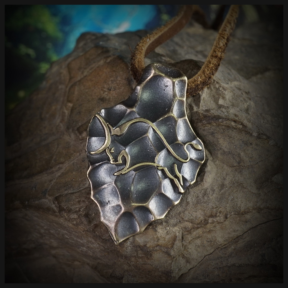 Кулон- подвеска "Инстинкт" авторская работа , латунь