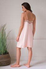 Сорочка из вискозы длиной чуть ниже колен (Размер: S) (Цвет: персиковый)