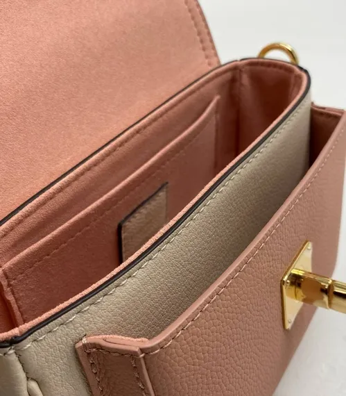 Сумка Louis Vuitton Lockme Tender белый