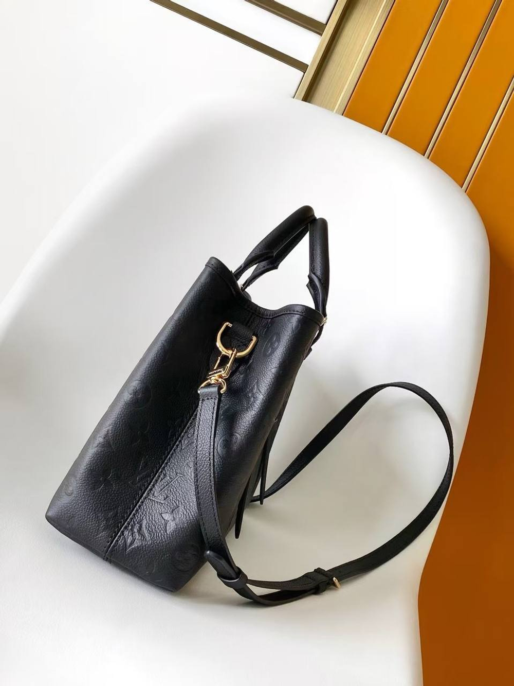 Сумка Louis Vuitton