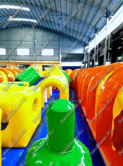 Коммерческий надувной батут "Ракета" 30*20*8 м