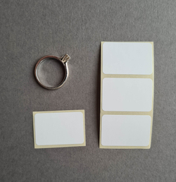 Этикетка 30*20 мм. Полуглянец. 2 000 шт в рул.