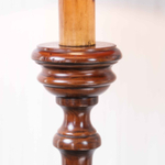 Стильный торшер из массива дерева с тканевым абажуром