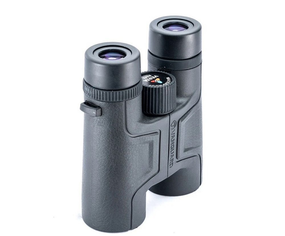 Бинокль Vanguard VESTA 10x42