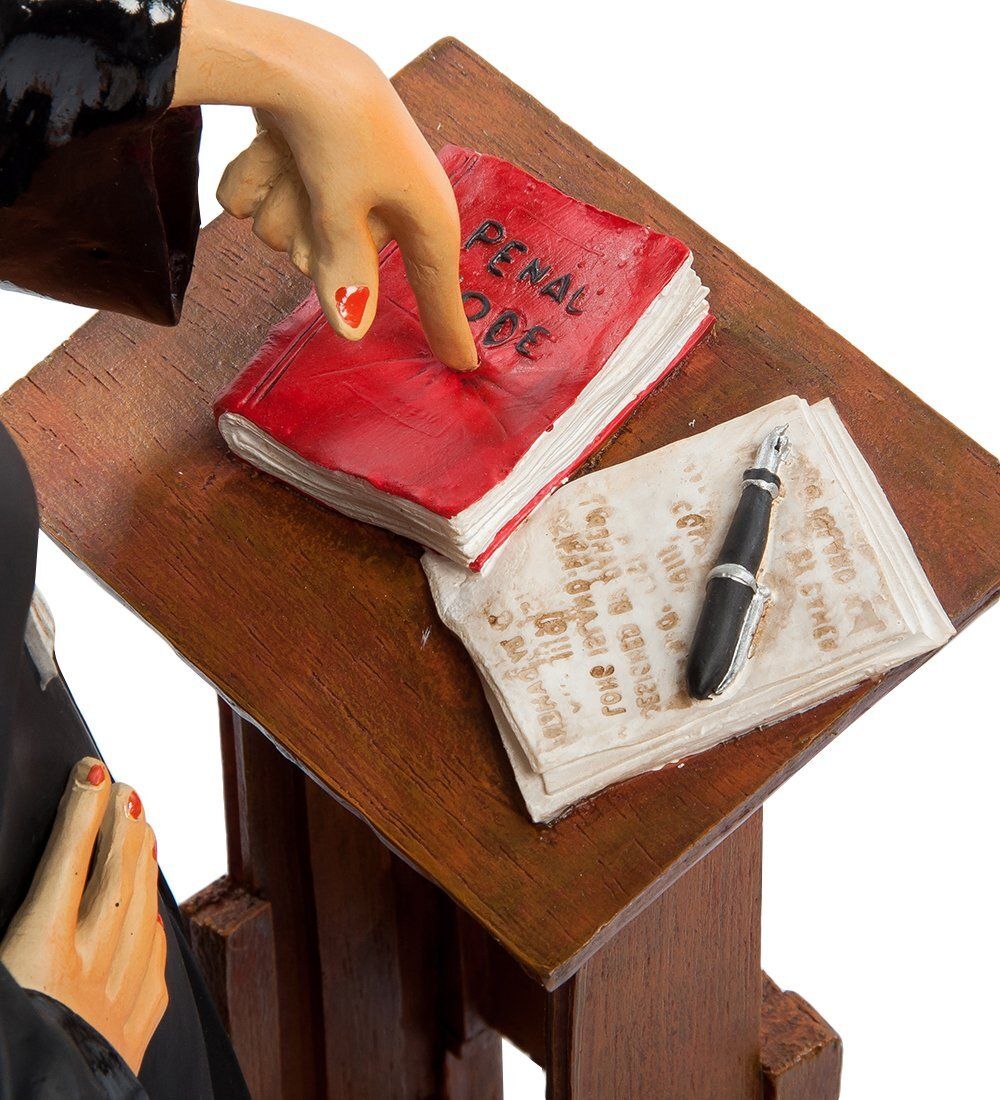 FO-85514 Статуэтка «Адвокат» (The Lady Lawyer. Forchino)