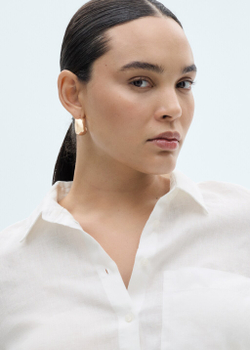 Льняная рубашка с карманом