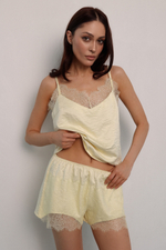 Комплект бельевой с кружевом лимонный