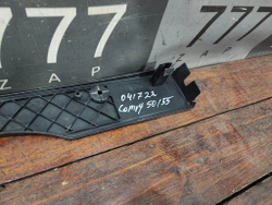 Площадка гос. номера Toyota Camry (XV55) 14-17 Б/У Оригинал 5211433370