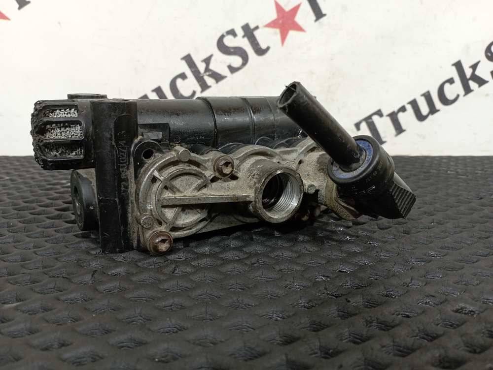 Кран уровня пола главный