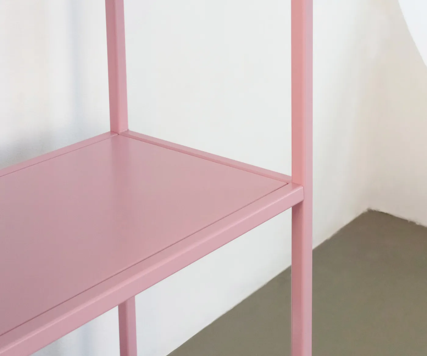 Стеллаж металлический 75х80х25, розовый