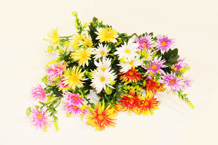 Букет ромашки пластик с завитушками