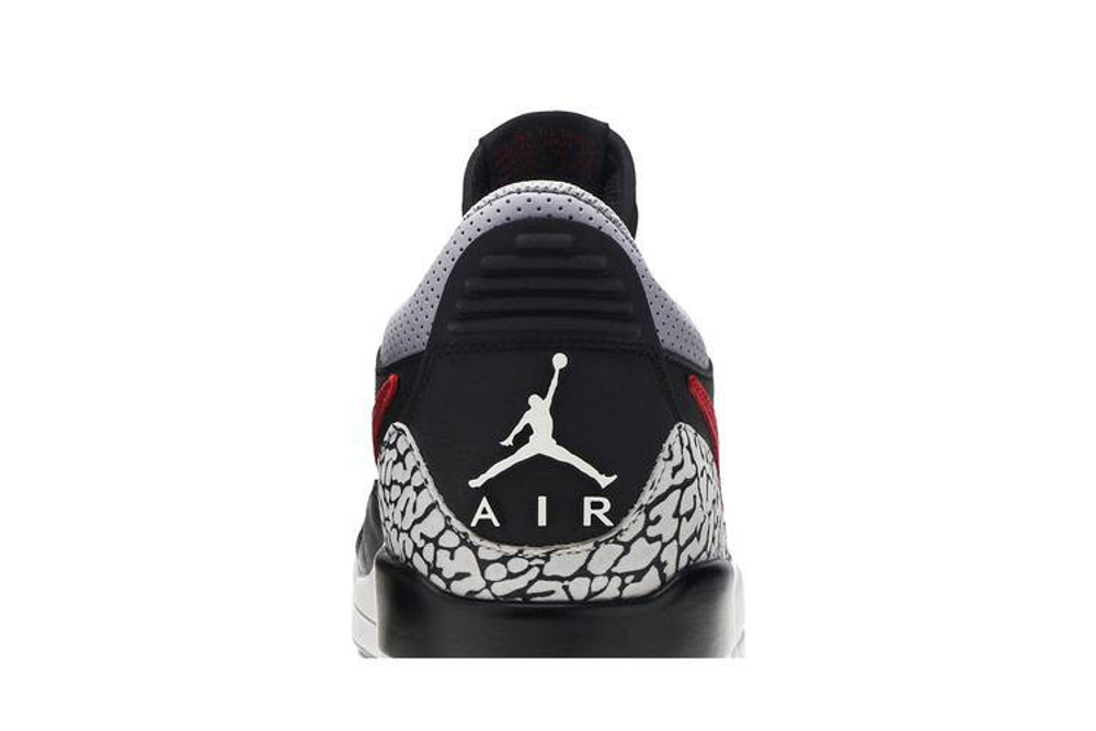 Кроссовки Jordan Legacy 312 Bred