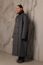 Двубортное пальто