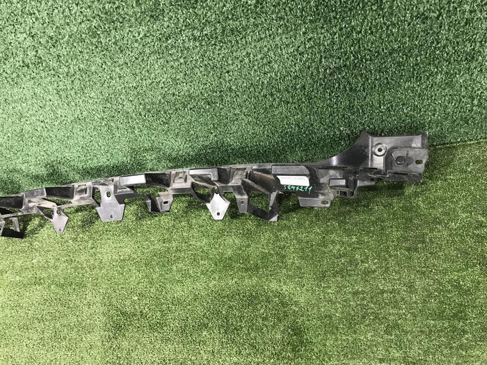 Кронштейн заднего бампера Land Rover Discovery 5 (2016-н.в.)