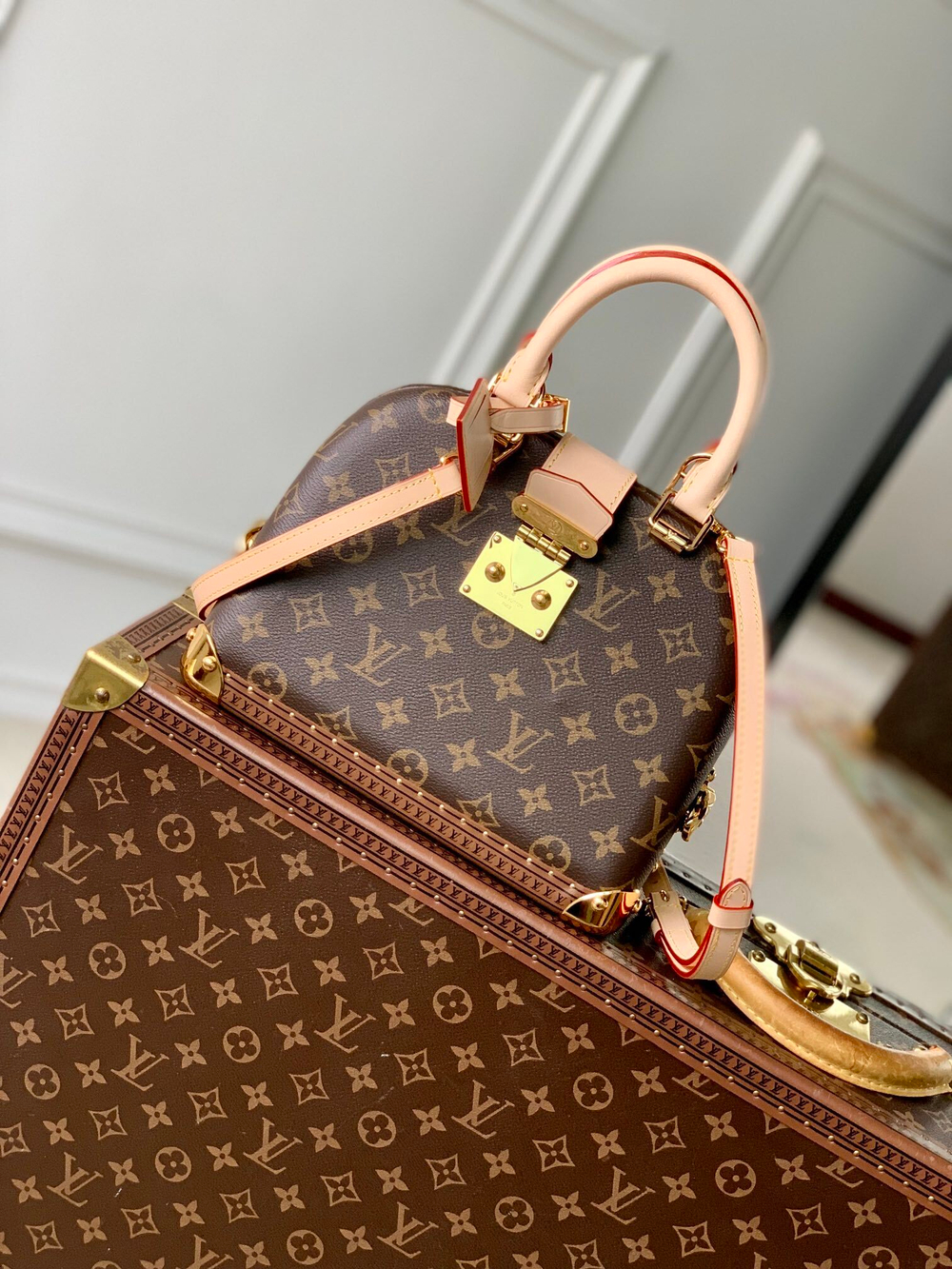 Louis Vuitton Alma Trunk