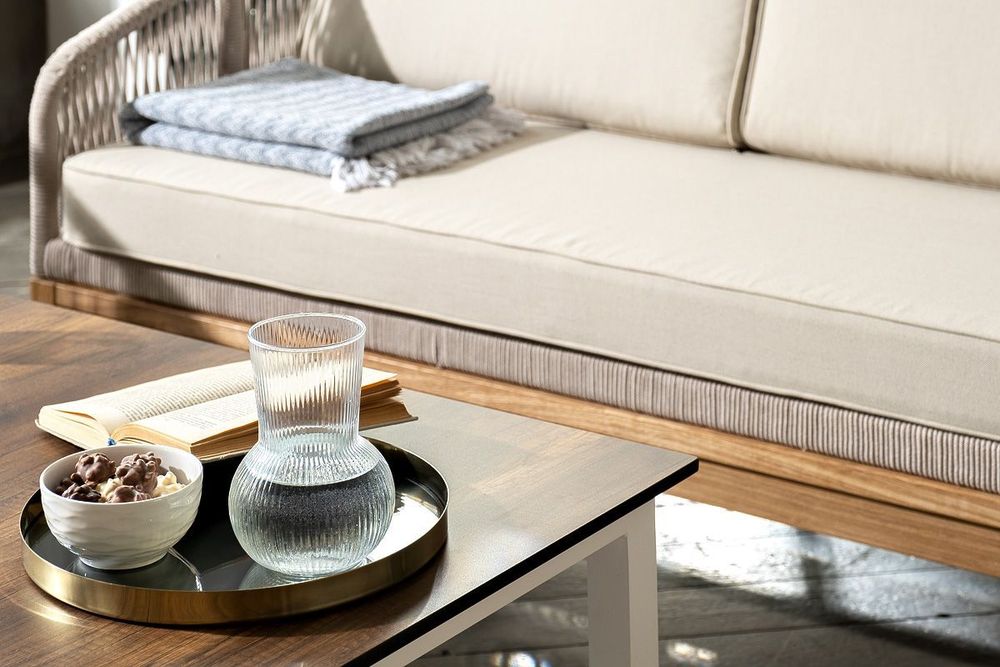 "Канны" лаунж-зона 4-местная из роупа со столиком "Канны" цвета "дуб", основание дуб, роуп бежевый