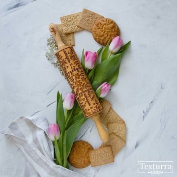 Скалка с узором 8 марта