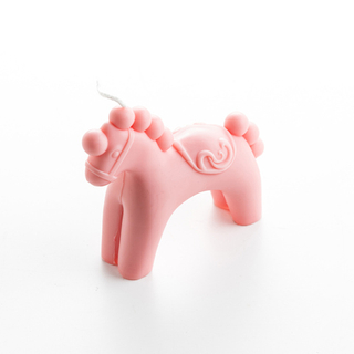 Свеча «Символ 2026 года» розовая