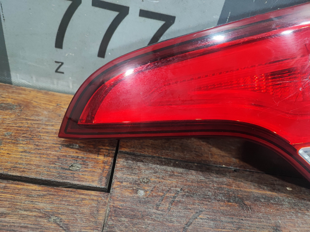 Фонарь зaдний пpавый Kia Sorento 2 (XM) 12-20 Б/У Оригинал 924062P540