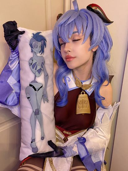 Мини дакимакура Гвиневра Рыцари Гвиневры арт. M1292, 60х20 см