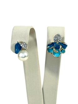 Серьги гвоздики ассиметричные