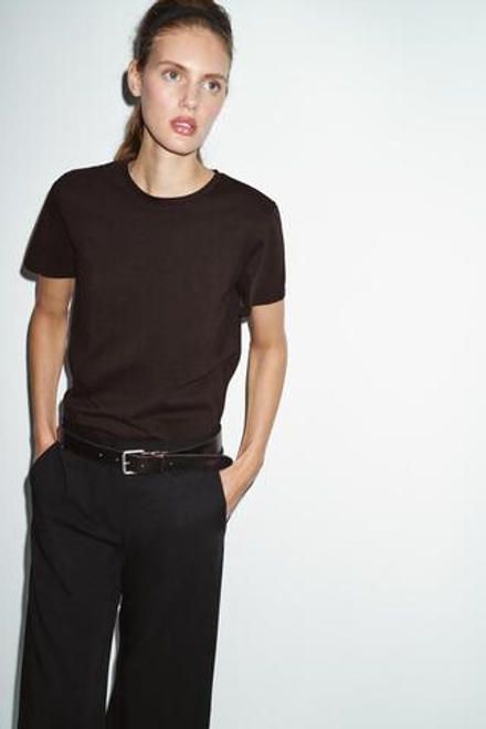 ZARA ХЛОПКОВАЯ ФУТБОЛКА В СТИЛЕ РУСТИК, ШОКОЛАДНЫЙ