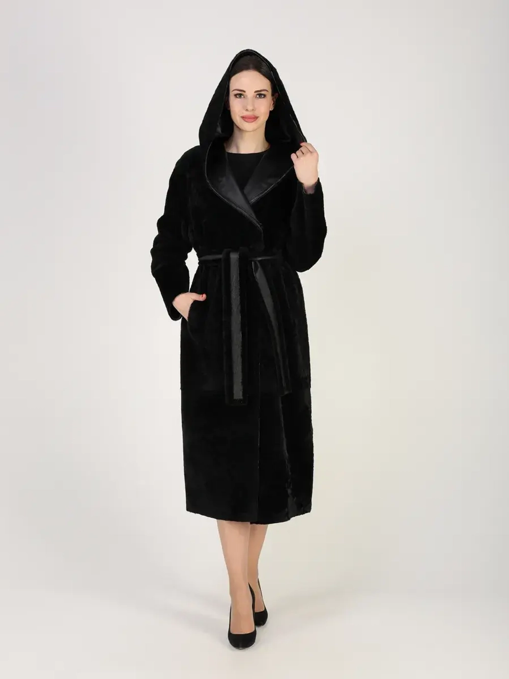 Дубленка зимняя шуба натуральная с капюшоном двухсторонняя