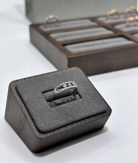 Кольцо Messika