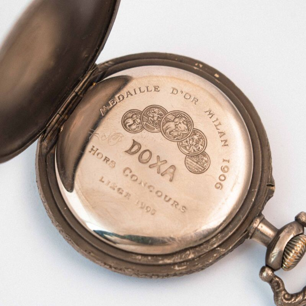 Большие карманные автомобильные часы